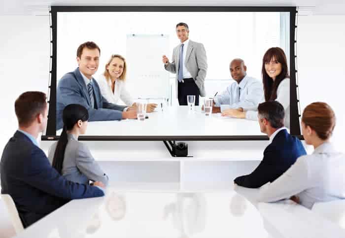 Scopri di più sull'articolo Affari e non solo: il vantaggio delle videoconferenze